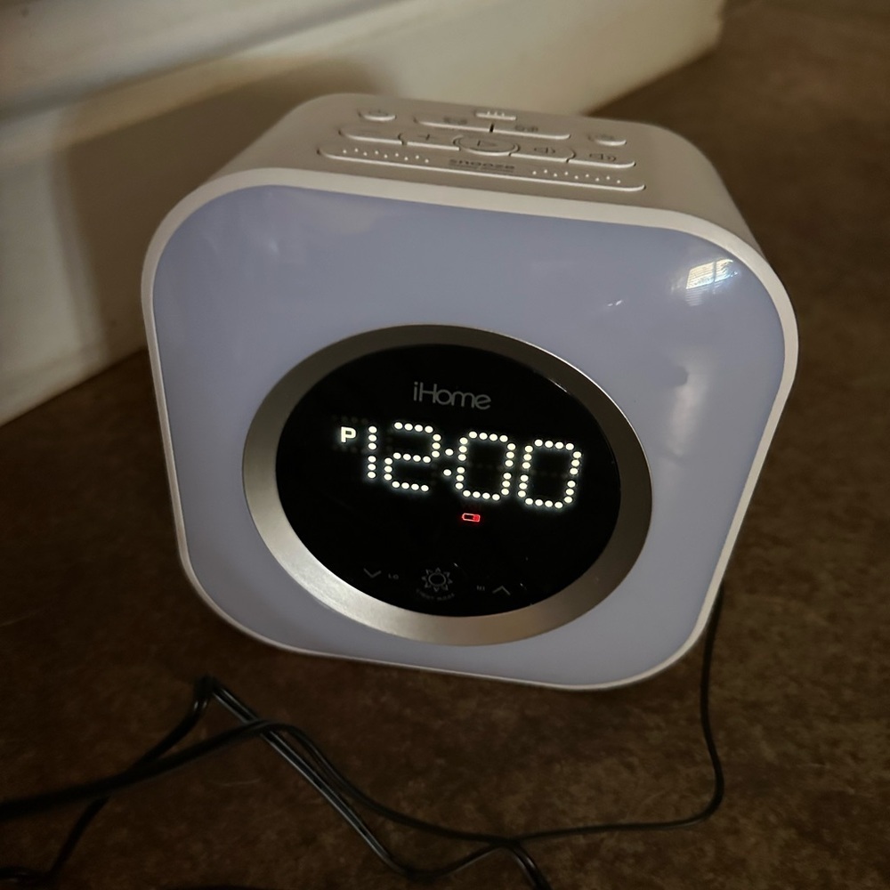 iHome clock speaker
